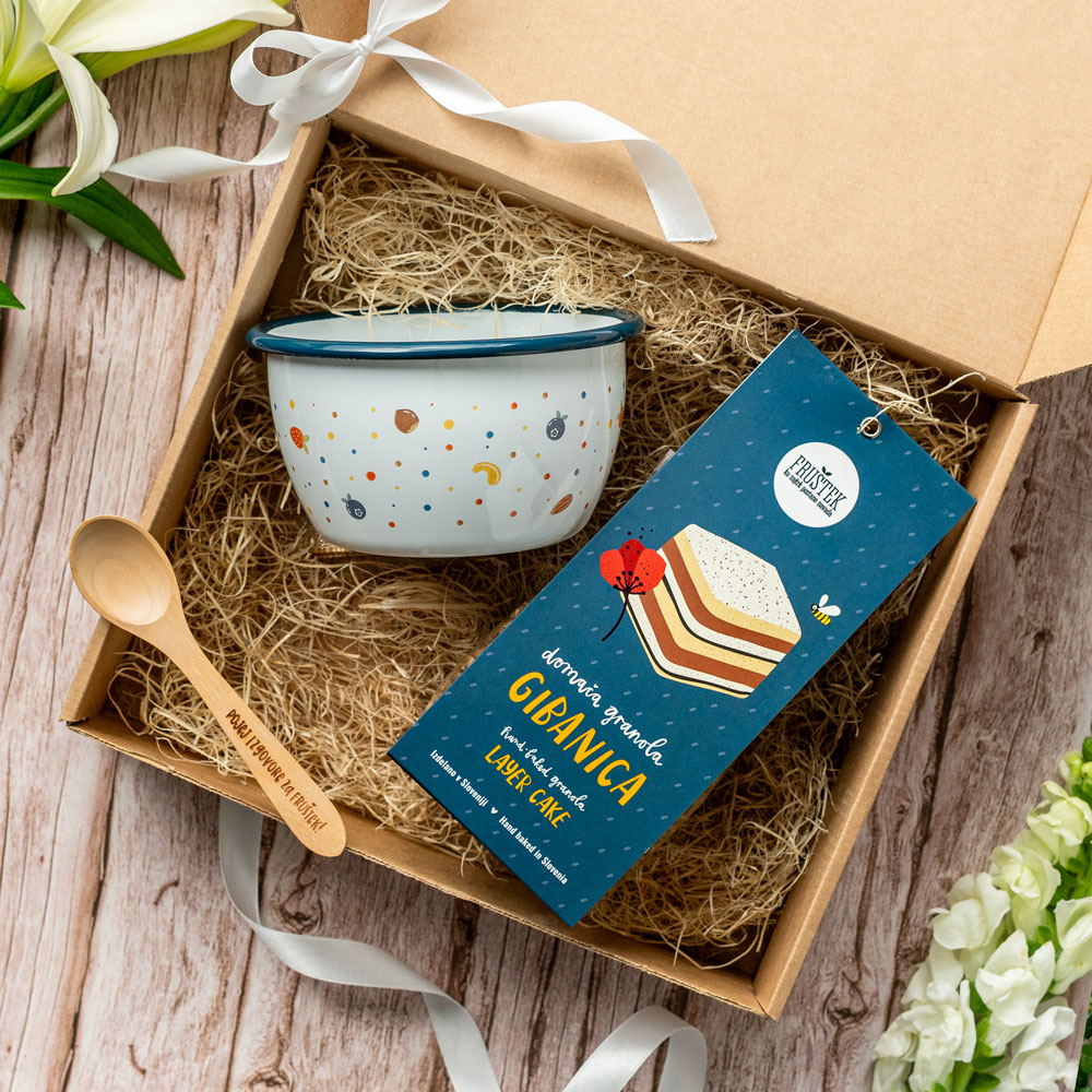 Darilni set: Fruštek granola, emajlirana skledica in žlička